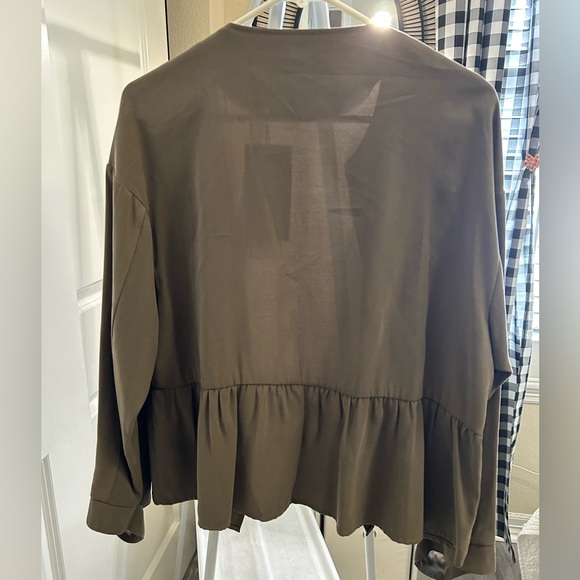 ZARA green poliéster tiered cardigan cover up. Size L. - Picture 8 of 11